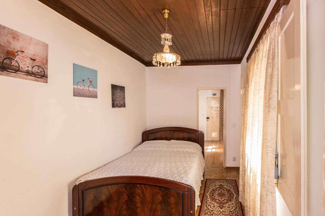 Family Home- Lisboa Віла-Франка-де-Шіра Екстер'єр фото